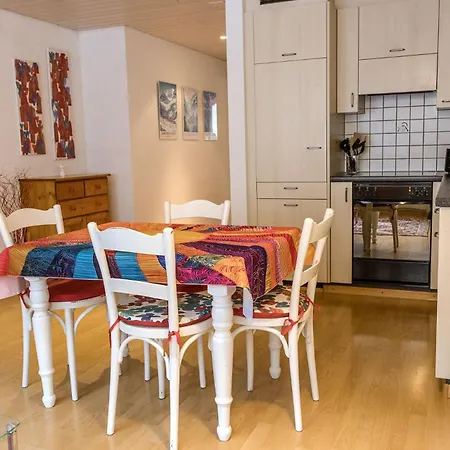Bergblick, Maximal 4 Personen, Kueche, Balkon, Parkplatz Apartman Kandersteg